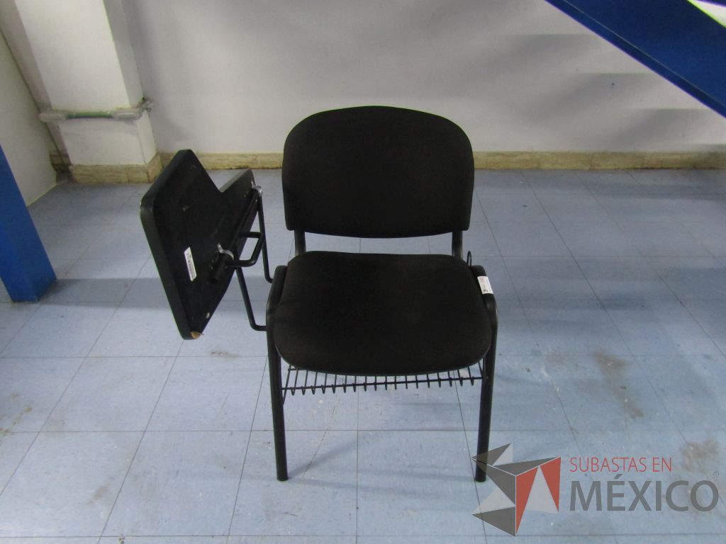 Lote 080 - Silla con paleta, asiento y respaldo en tela color negro - Imagen 12
