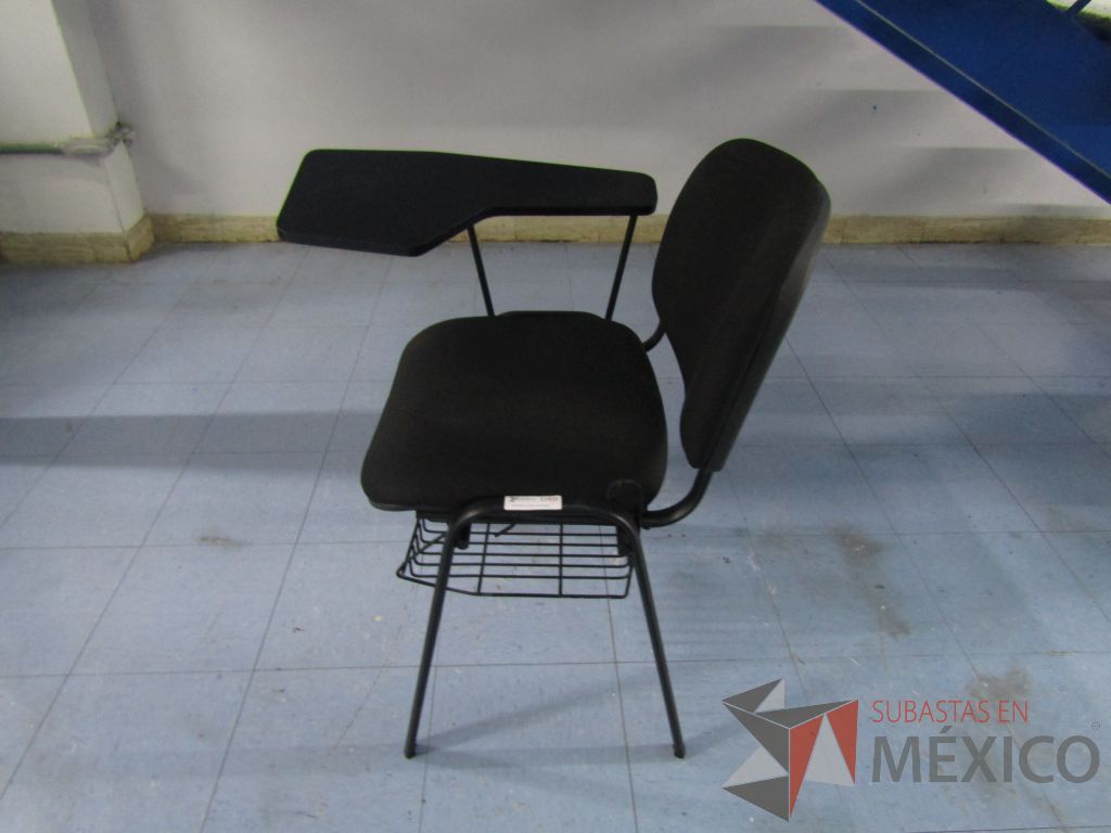 Lote 080 - Silla con paleta, asiento y respaldo en tela color negro - Imagen 7