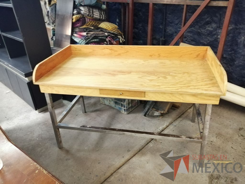 Lote 161 - 2 Cubiertas de escritorio con 1 cajón sin base metálica ni patas (color madera, negro ,deslavado, Tiffany y gris) - Imagen 2
