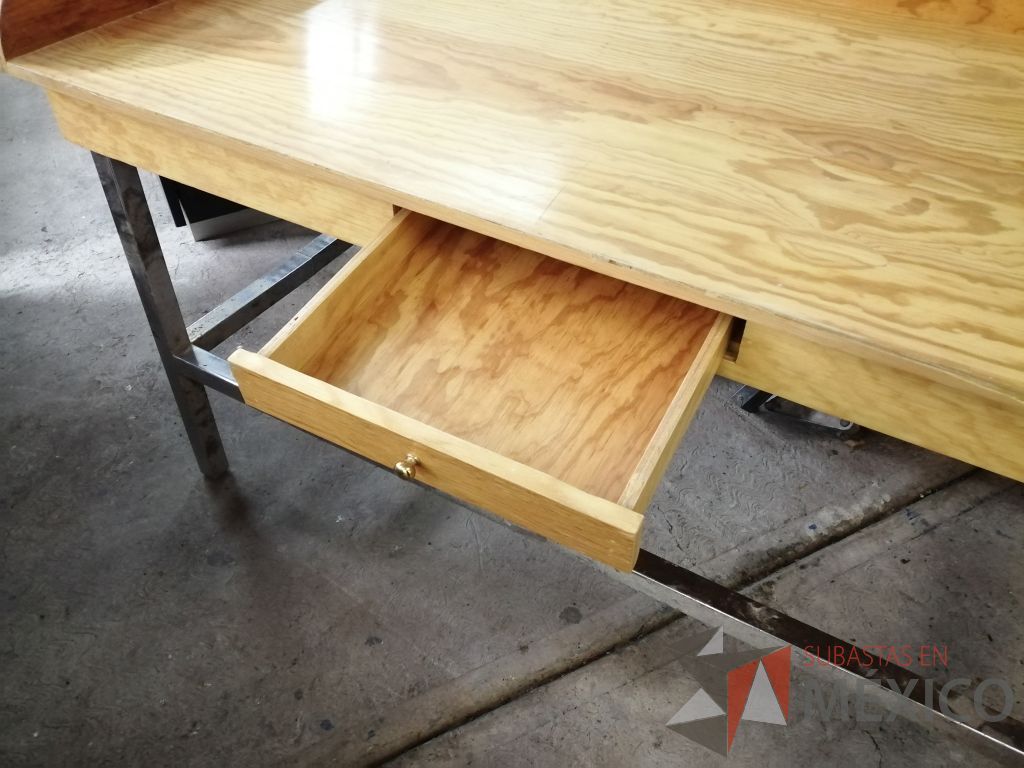 Lote 161 - 2 Cubiertas de escritorio con 1 cajón sin base metálica ni patas (color madera, negro ,deslavado, Tiffany y gris) - Imagen 5