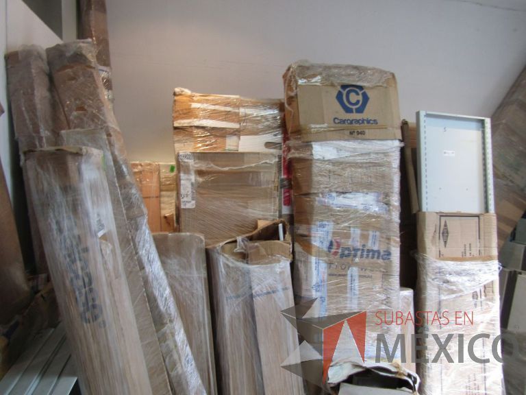 Lote 030 - Lote de aproximadamente 33 empaques de accesorios para estación de trabajo, algunos de los accesorios son nuevos - Imagen 4