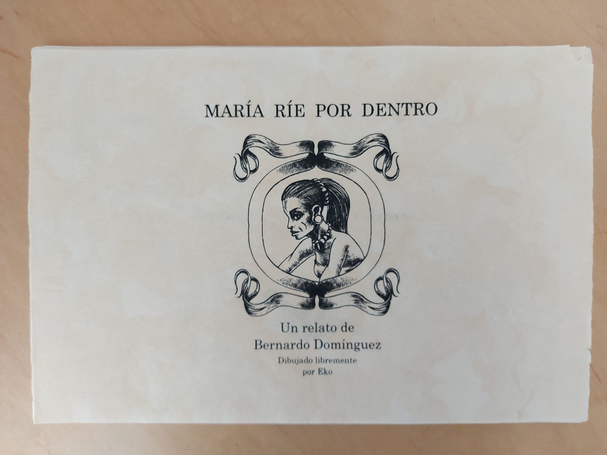 Lote 001 - Cuento de Bernardo Domínguez en una Caja de madera con 21 dibujos realizador por EKO - "María ríe por Dentro" - Dibujo/tinta