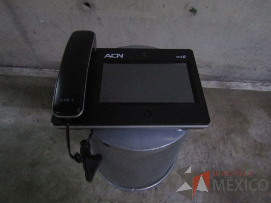 Lote 004 - 14 Teléfonos de diferentes modelos, 3 módems y 5 Diademas - Imagen 12