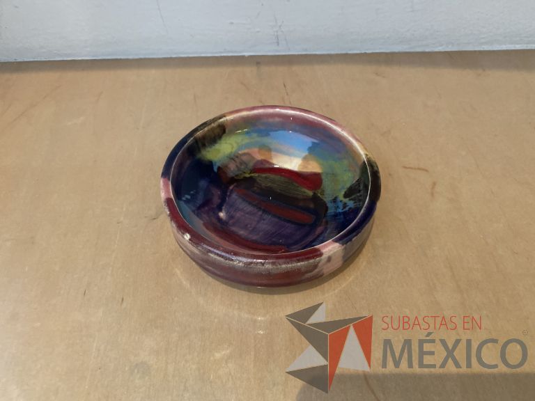 Lote 015 - Set con: 2 porta velas, 1 perfumero, 2 ceniceros, 2 macetas y 1 porta botellas - Imagen 15