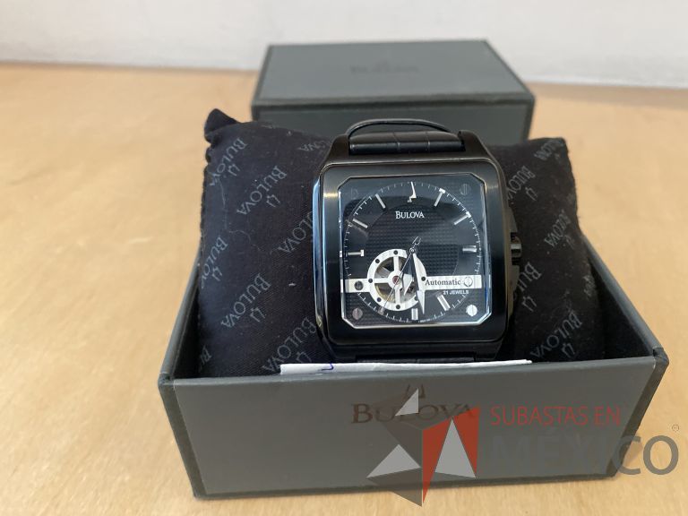 Lote 037 - Reloj de pulsera