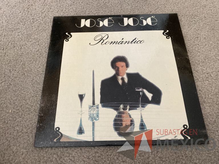 Lote 074 - 4 Vinilos LP de música romántica mexicana