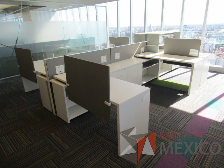 Lote 006 - Estación de trabajo para 6 personas - Imagen 6