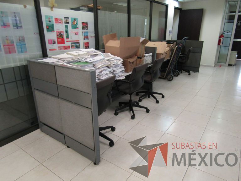 Lote 039 - Estación de trabajo lineal para 6 personas - Imagen 2