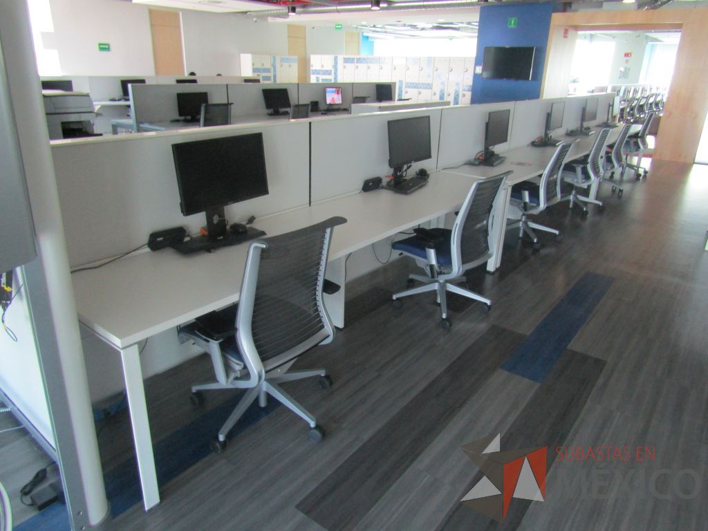 Lote 007 - Estación de trabajo para 12 personas - Imagen 6