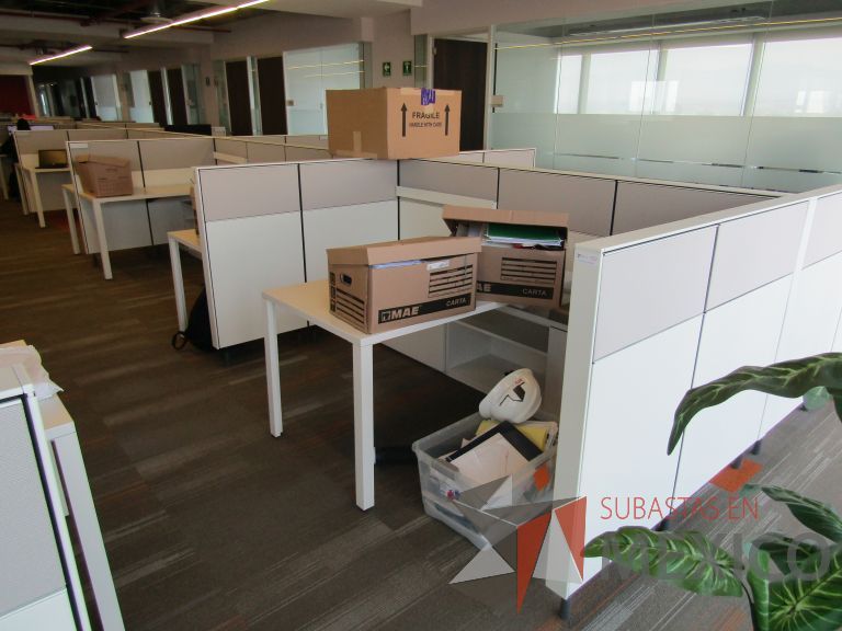 Lote 002 - Estación de trabajo para 14 personas - Herman Miller - Imagen 2