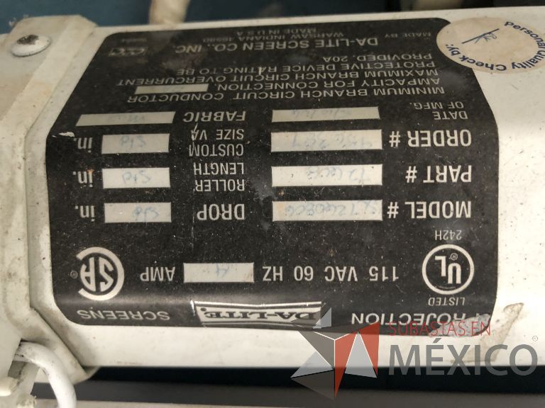 Lote 047 - 4 Pantallas para proyector de diferentes marcas y modelos - Imagen 5