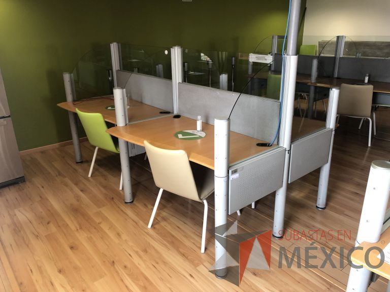 Lote 001 - Estación de trabajo para 4 personas - Imagen 2