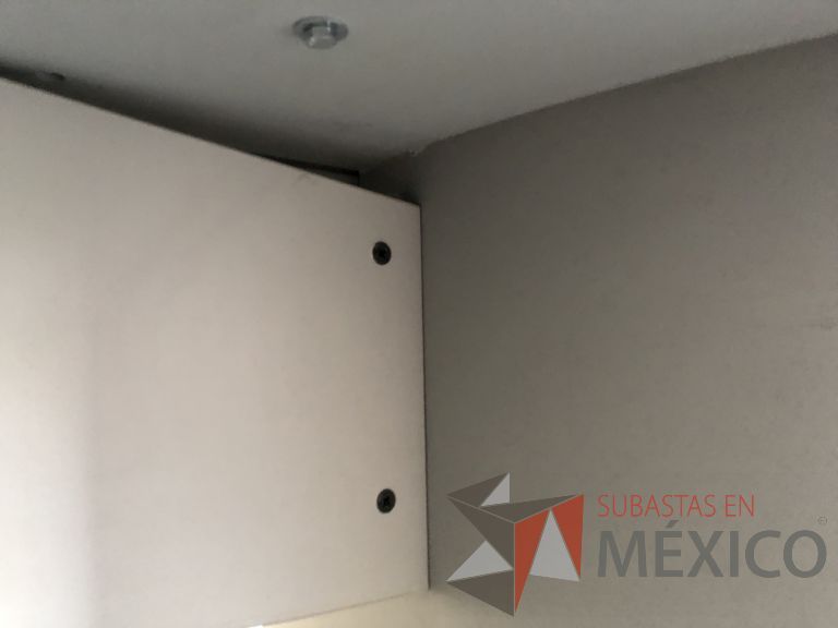 Lote 049 - Mesa de sala de juntas para 12 personas - Imagen 8