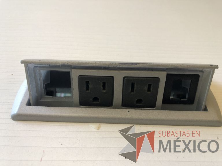 Lote 049 - Mesa de sala de juntas para 12 personas - Imagen 13