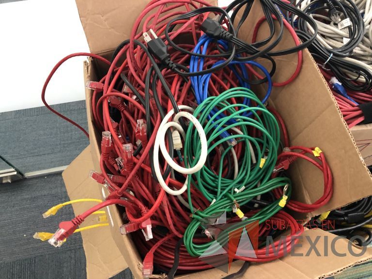 Lote 069 - 3 Cajas con cable de red. ( CAT. 6, aprox. 600 pzas) - Imagen 5