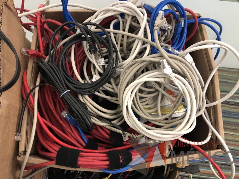 Lote 069 - 3 Cajas con cable de red. ( CAT. 6, aprox. 600 pzas) - Imagen 6