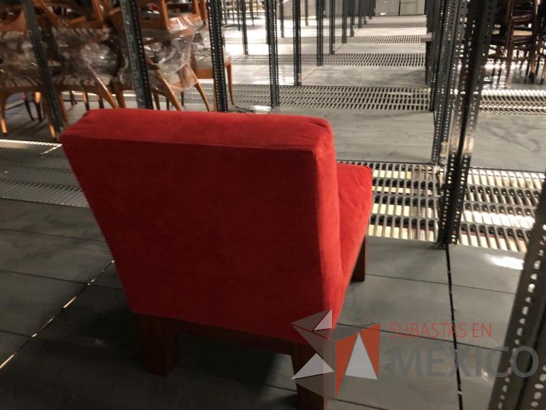 Lote 099 - Sillón de 1 plaza en tela color rojo - Imagen 6