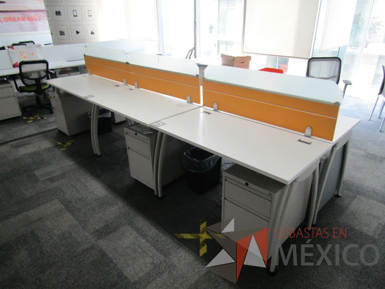 Lote 208 - Estación de trabajo para 6 personas - Imagen 2