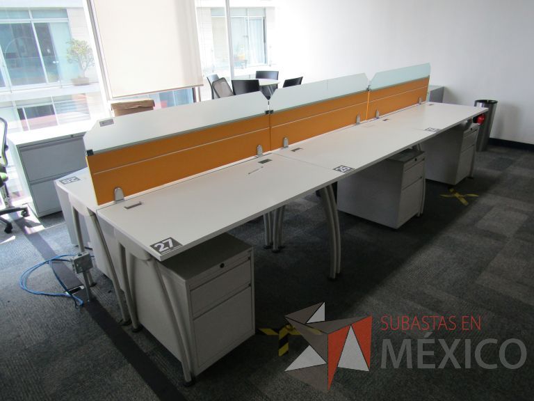 Lote 208 - Estación de trabajo para 6 personas - Imagen 5