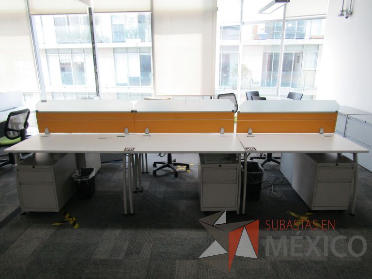 Lote 208 - Estación de trabajo para 6 personas - Imagen 7