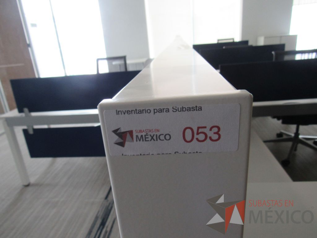 Lote 020 - Estación de trabajo para 5 personas - Imagen 4