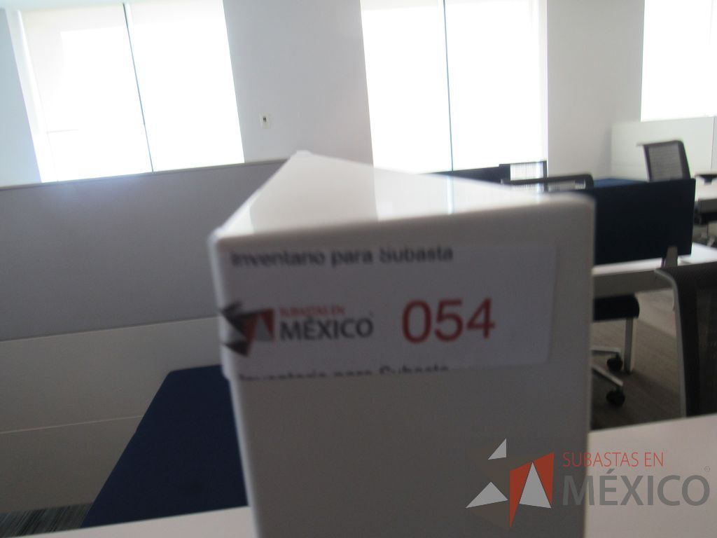 Lote 038 - Estación de trabajo para 5 personas - Imagen 6