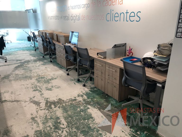 Lote 006 - Estación de trabajo lineal para 6 personas - Imagen 2
