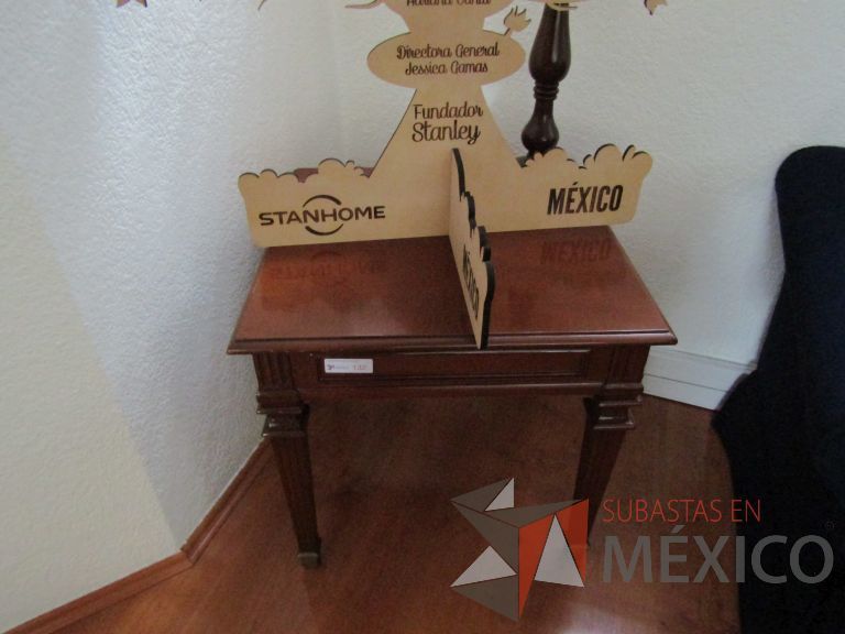 Lote 128 - Mesa de apoyo cuadrada - Imagen 5