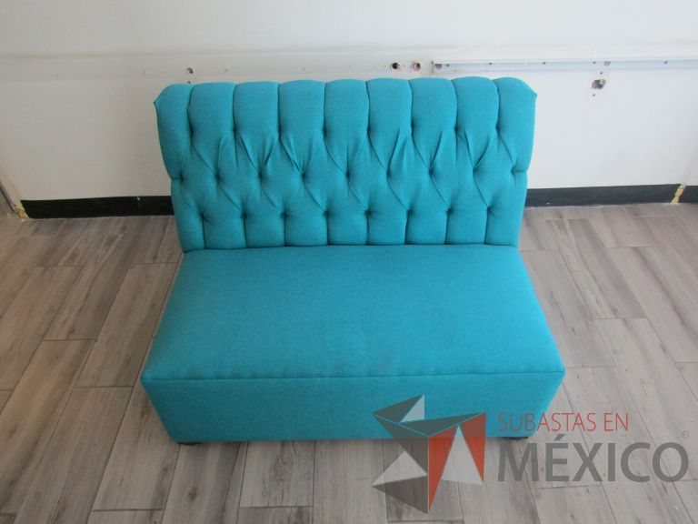 Lote 099 - Sillón de 2 plazas color azul - Imagen 4