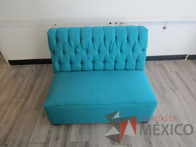 Lote 099 - Sillón de 2 plazas color azul - Imagen 3