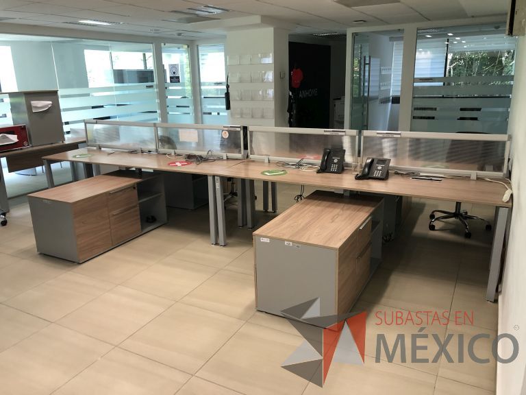 Lote 157 - Estación de trabajo para 6 personas con 3 credenzas - Imagen 2