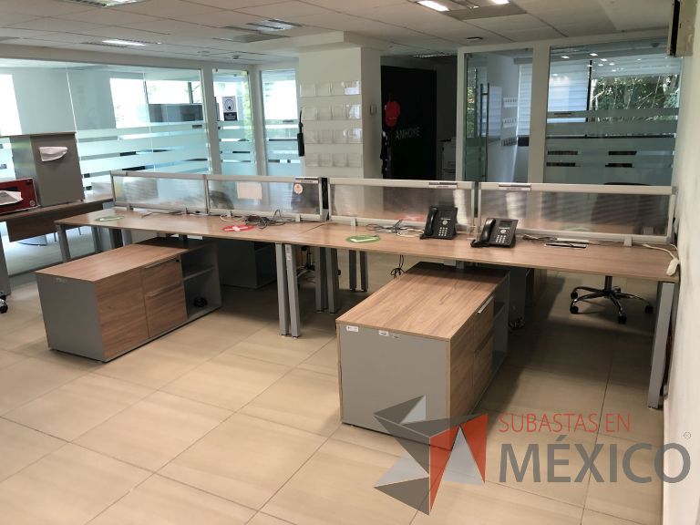 Lote 157 - Estación de trabajo para 6 personas con 3 credenzas - Imagen 3