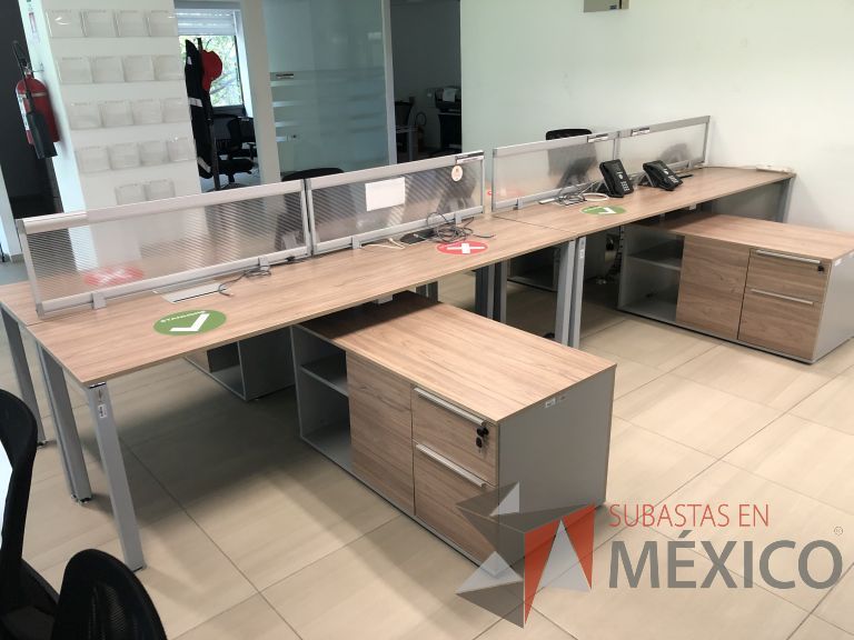 Lote 157 - Estación de trabajo para 6 personas con 3 credenzas - Imagen 5