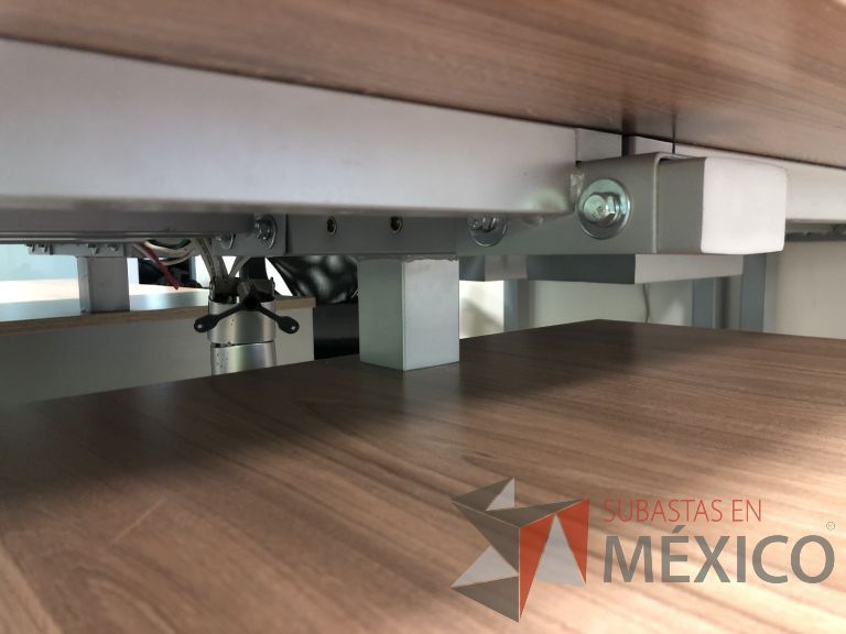 Lote 157 - Estación de trabajo para 6 personas con 3 credenzas - Imagen 13