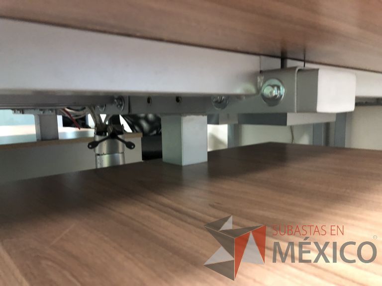 Lote 157 - Estación de trabajo para 6 personas con 3 credenzas - Imagen 14