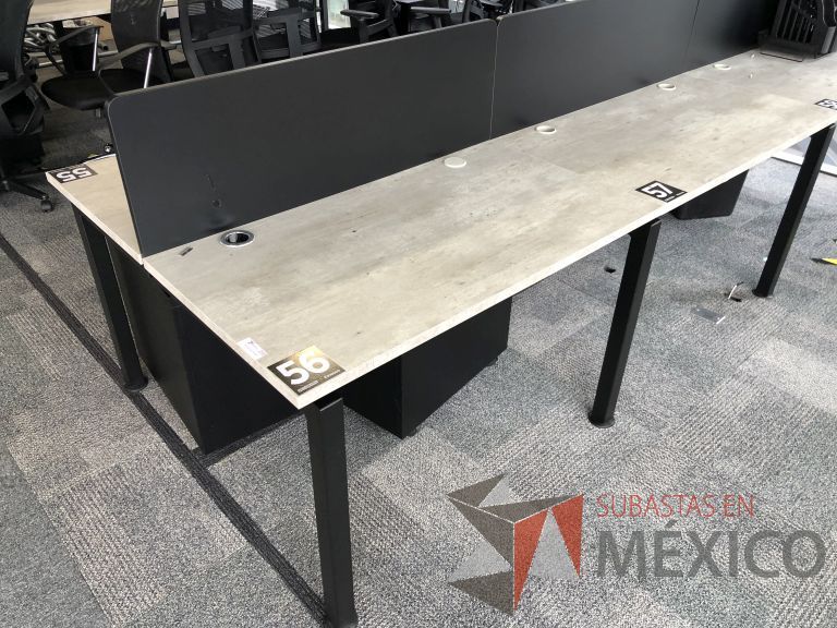 Lote 020 - Estación de trabajo para 6 personas con divisiones y orificios para cable - Imagen 13