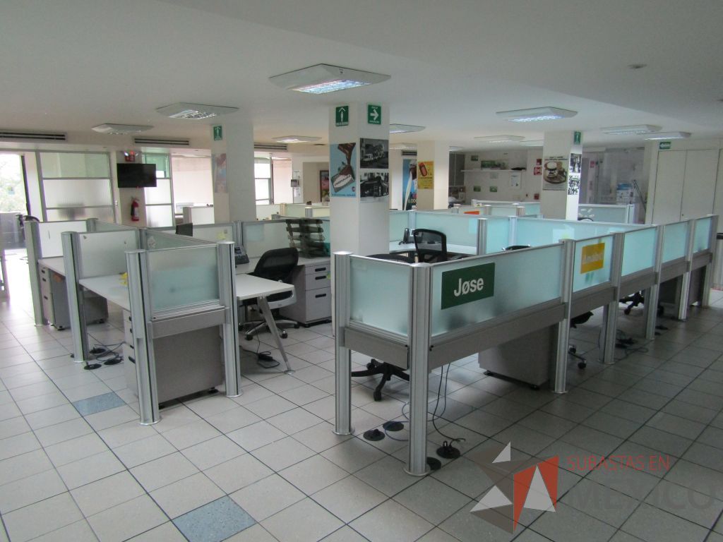 Lote 343 - Estación de trabajo para 15 personas con mampara y 15 archiveros - Imagen 14
