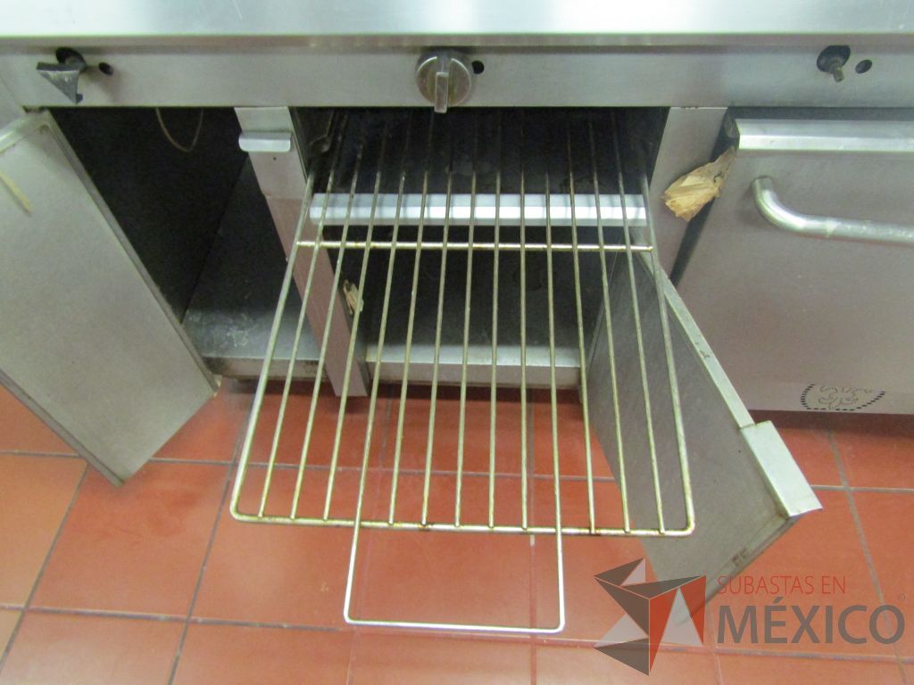 Lote 459 - Plancha con 4 quemadores, freidora y horno de acero inoxidable - Imagen 15