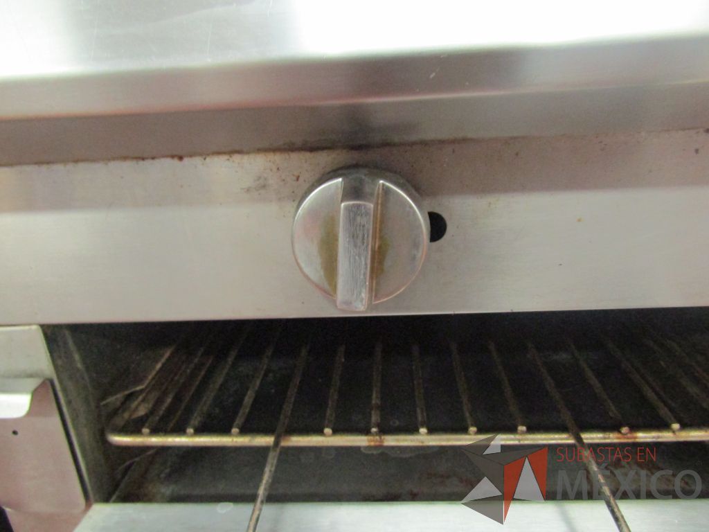 Lote 459 - Plancha con 4 quemadores, freidora y horno de acero inoxidable - Imagen 16