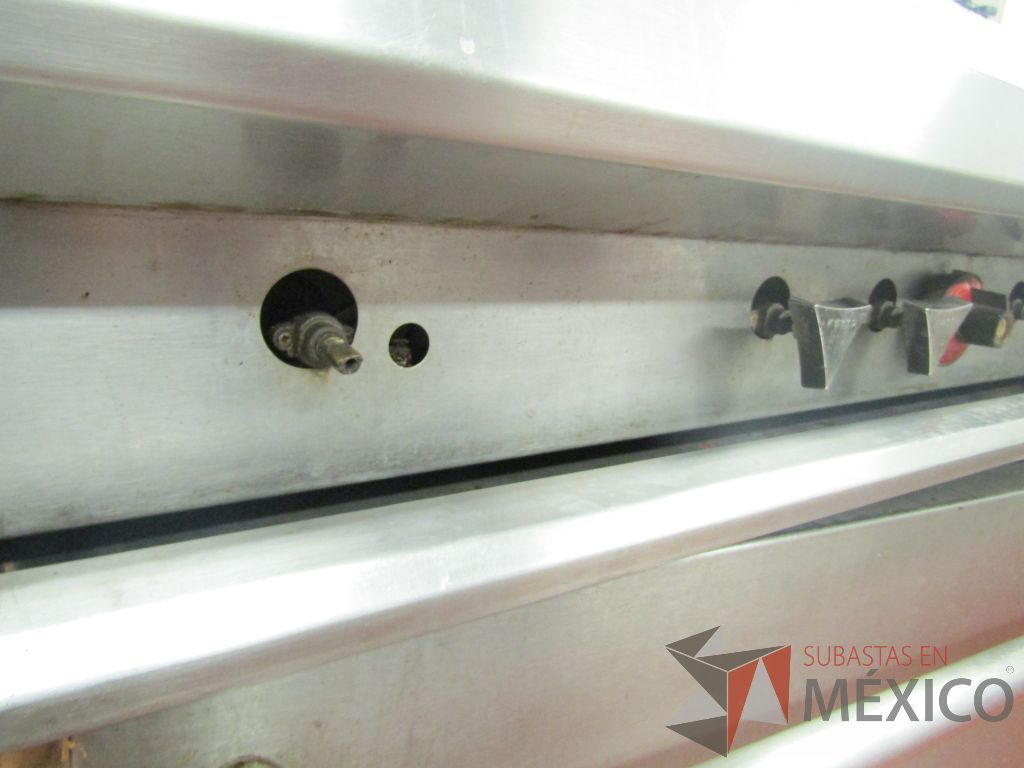 Lote 459 - Plancha con 4 quemadores, freidora y horno de acero inoxidable - Imagen 18