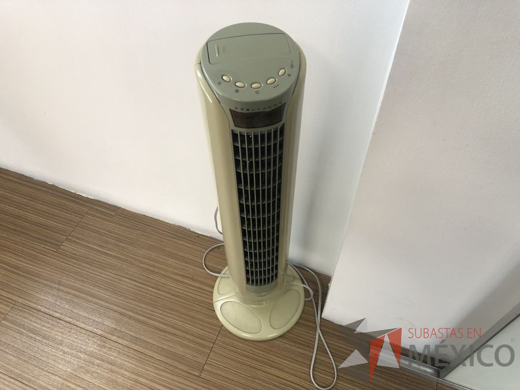 Lote 249 - Ventilador de torre marca ALOHA BREEZE