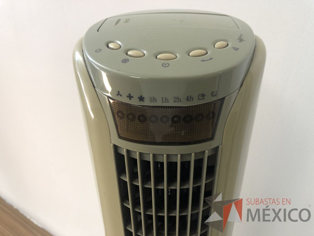 Lote 249 - Ventilador de torre marca ALOHA BREEZE - Imagen 3