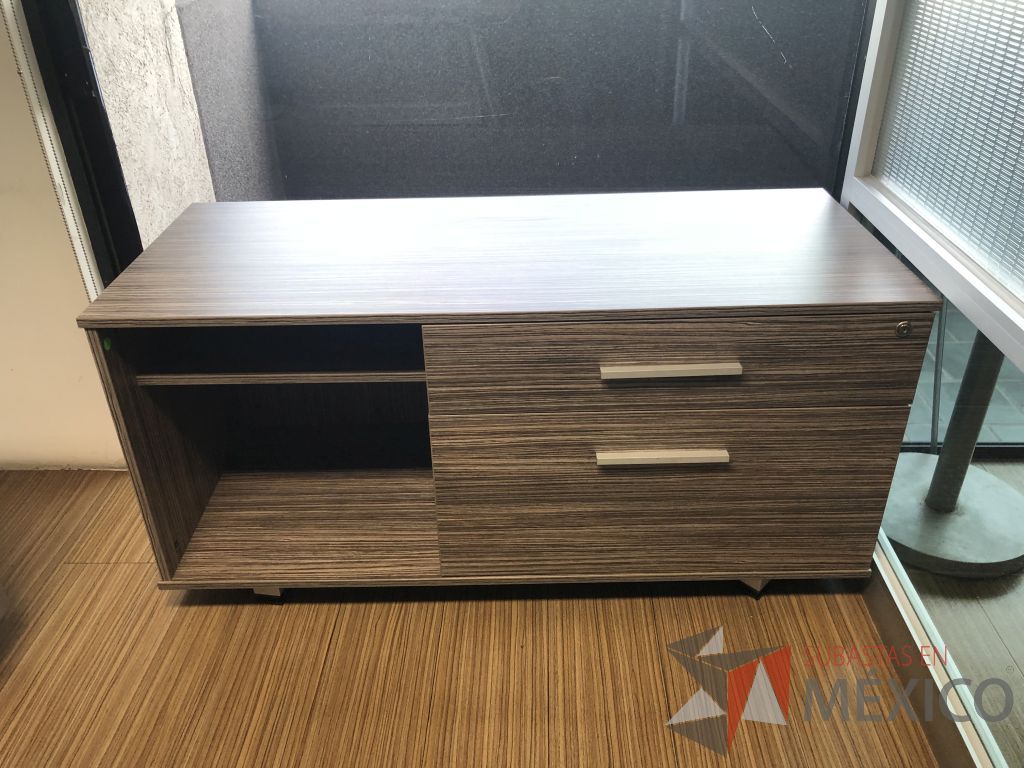 Lote 259 - Credenza con 2 cajones y 1 entrepaño