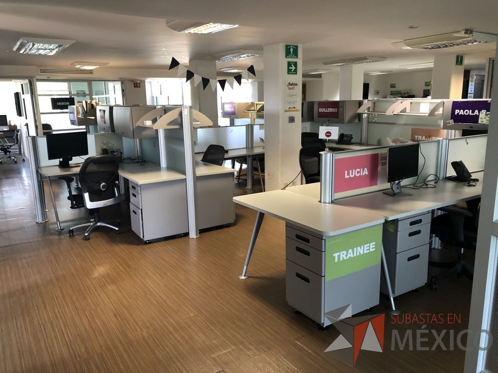 Lote 086 - Estación de trabajo para 20 personas - Imagen 6