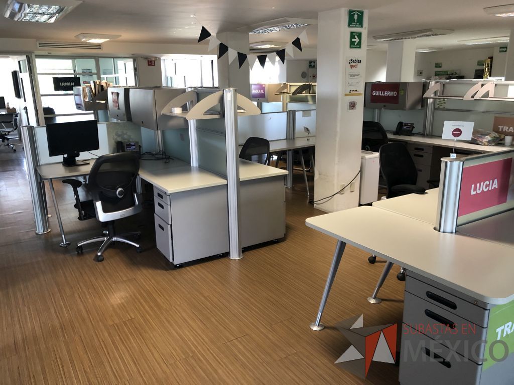 Lote 086 - Estación de trabajo para 20 personas - Imagen 10