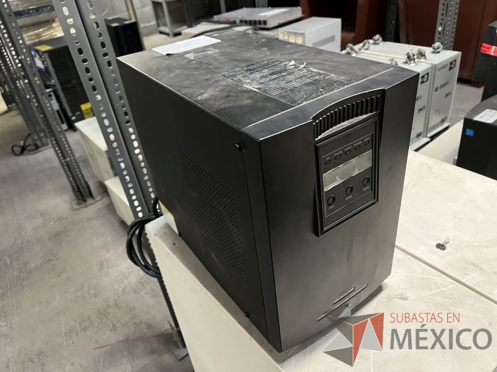 Lote 050 - 12 UPS diferentes modelos, marca GE, TOSHIBA, APC 1500 y CDP - Imagen 34