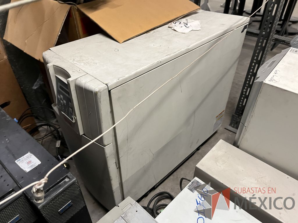 Lote 050 - 12 UPS diferentes modelos, marca GE, TOSHIBA, APC 1500 y CDP - Imagen 21