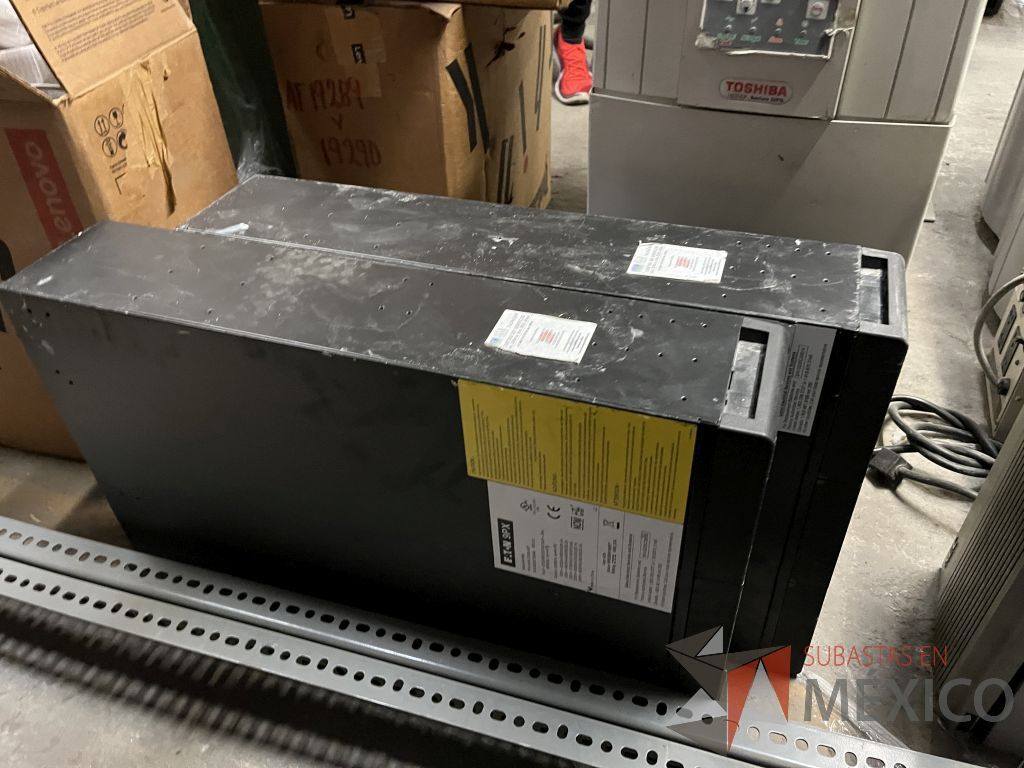 Lote 050 - 12 UPS diferentes modelos, marca GE, TOSHIBA, APC 1500 y CDP - Imagen 10