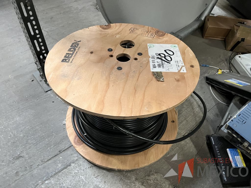 Lote 056 - Antena Parabólica y Rollo De Cable Coaxial - Imagen 2