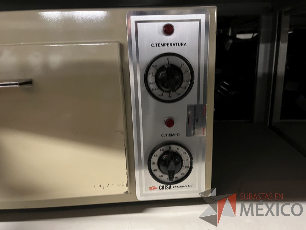 Lote 047 - 424 Lamparas de luz negra de diferentes modelos y Esterilizadora - Imagen 31